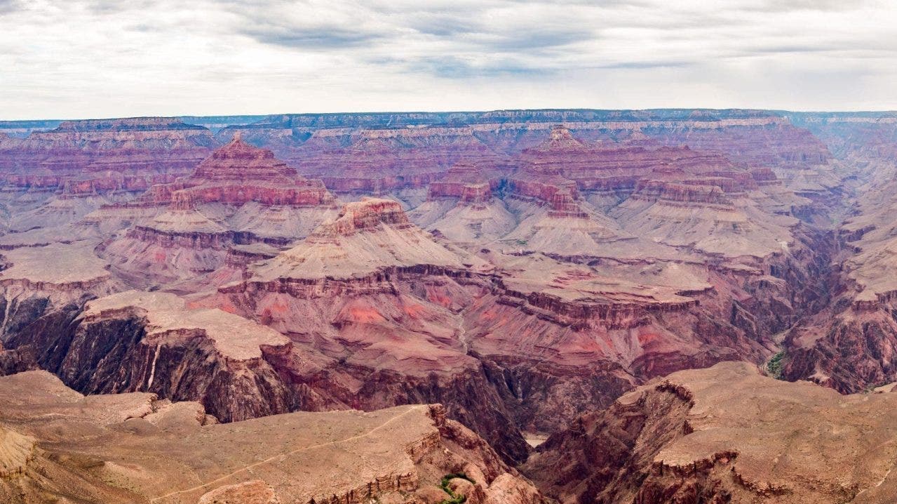 Base jumper plummets 500ft into the Grand Canyon to his death