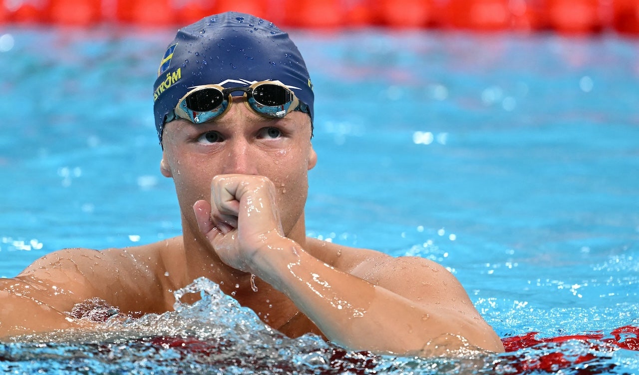 Swedish swimmer in Seine