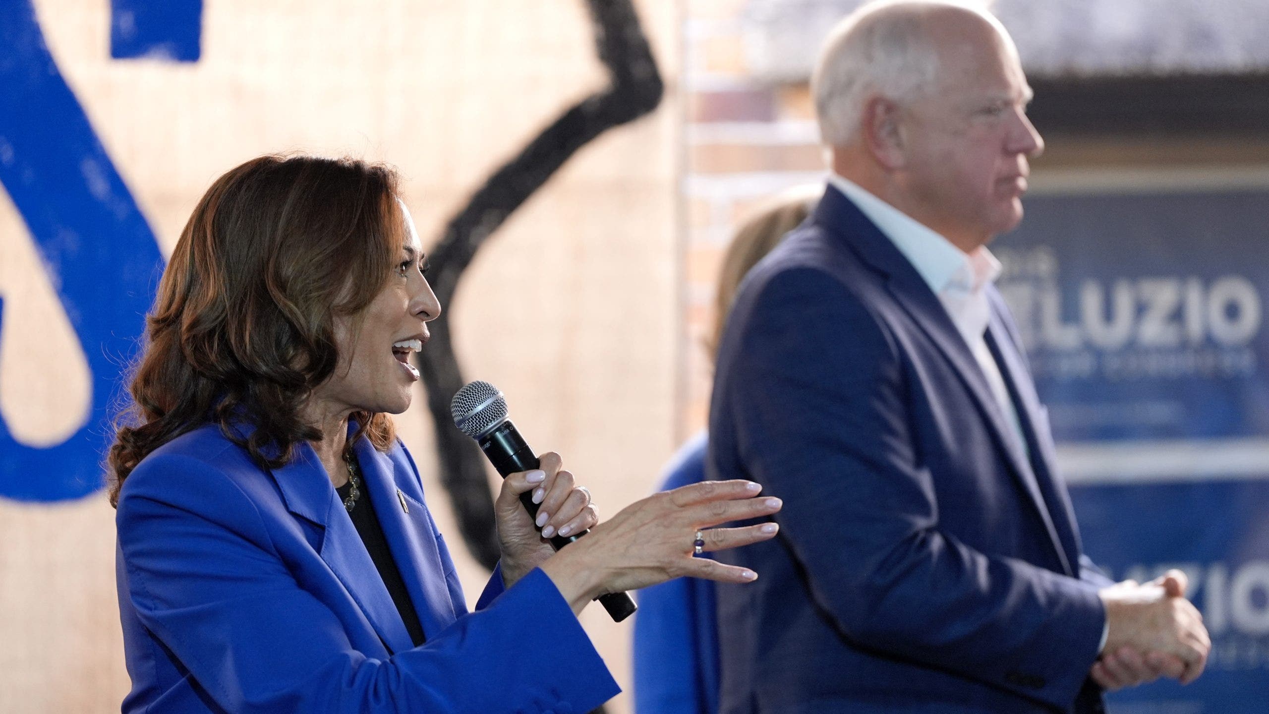 2024 showdown Harris appears to call Trump a 'coward' in campaign