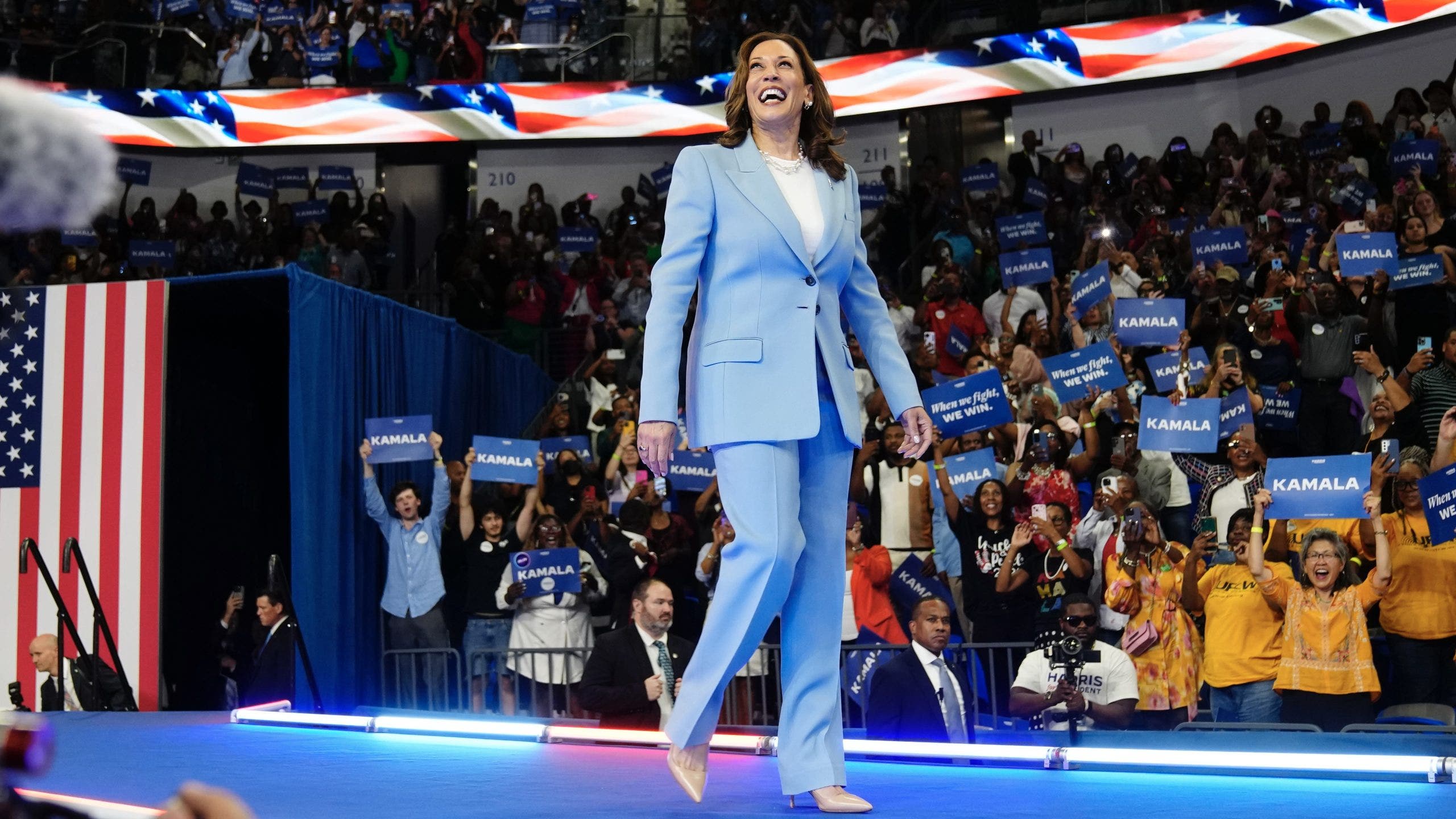 Kamala Harris officially secures Democratic nomination and more top headlines