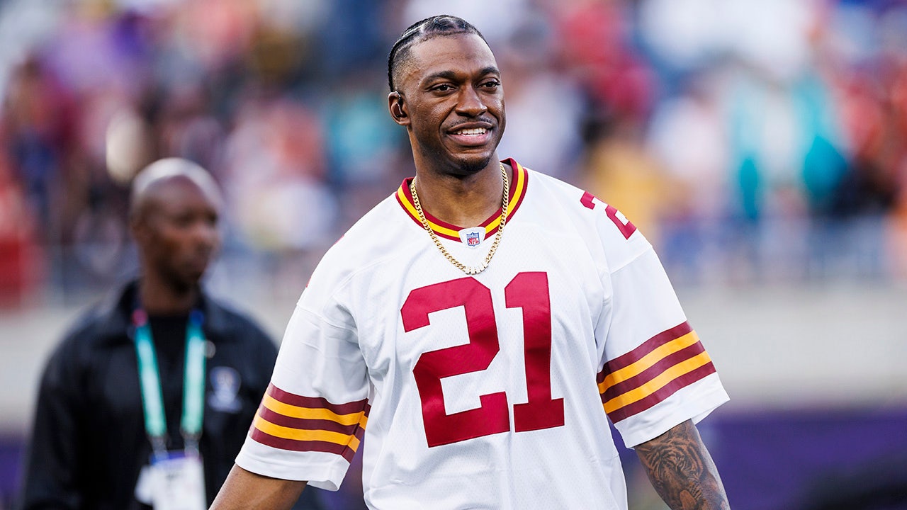 Robert Griffin III wants end to Trump-supporter hatred: ‘Not how you unite people’