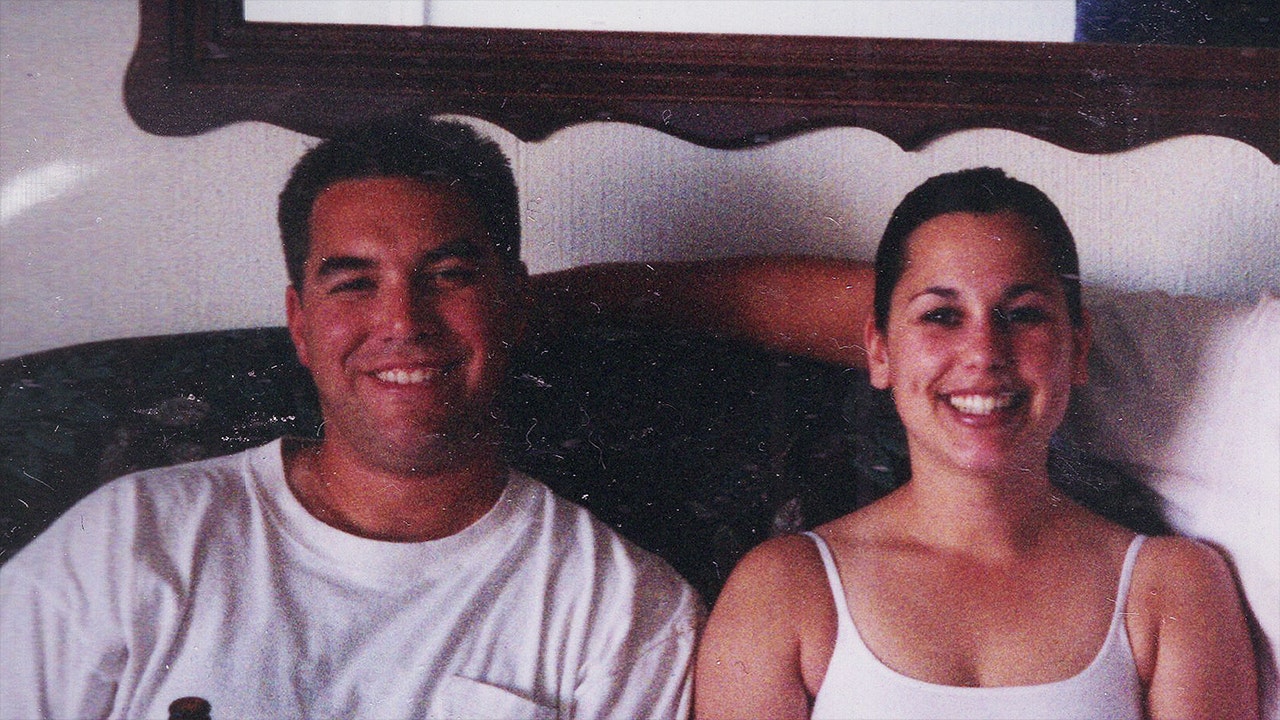 Scott Peterson suspects burglars killed his wife Laci in first prison interrogation since arrest 20 years ago