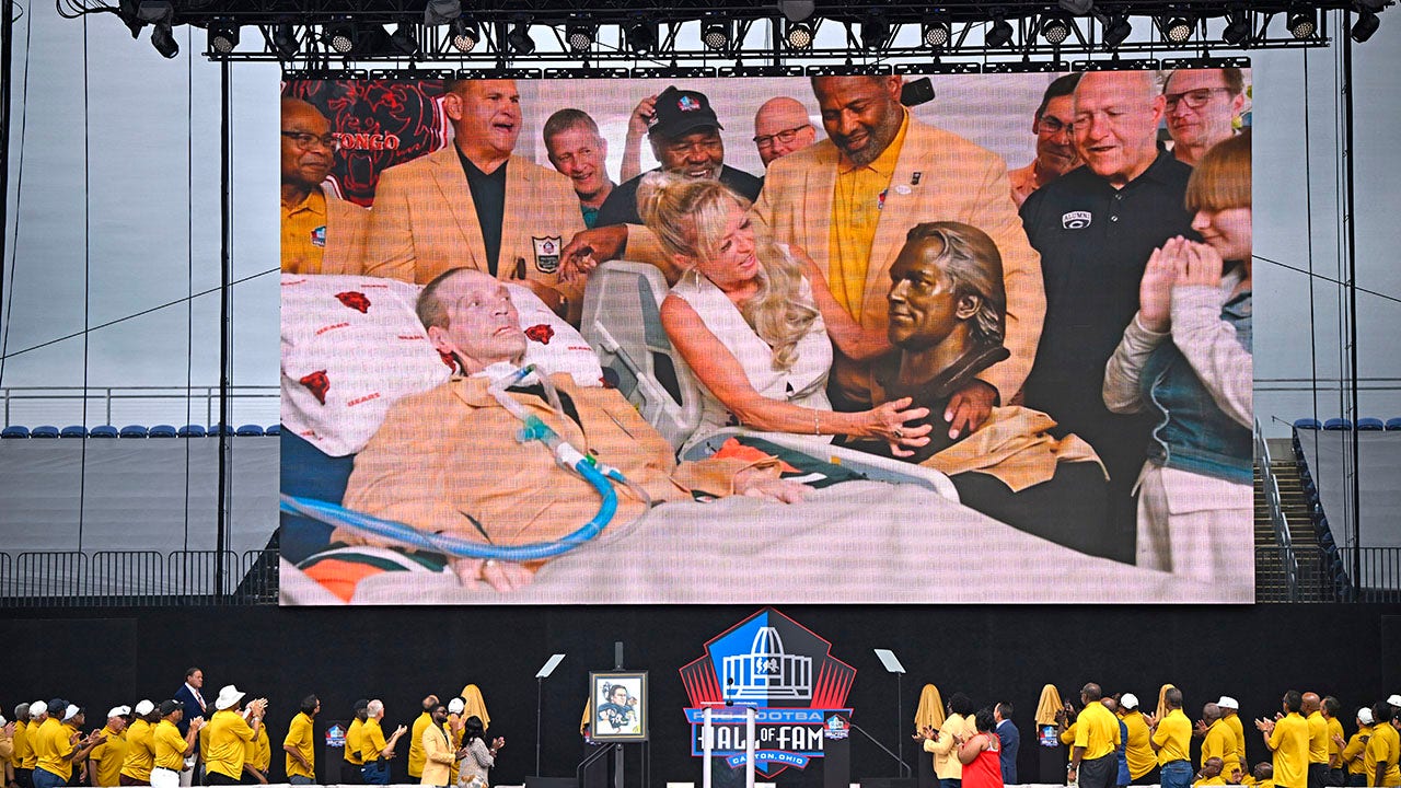 NFL legend Steve McMichael in hospital bed as he's inducted into Hall