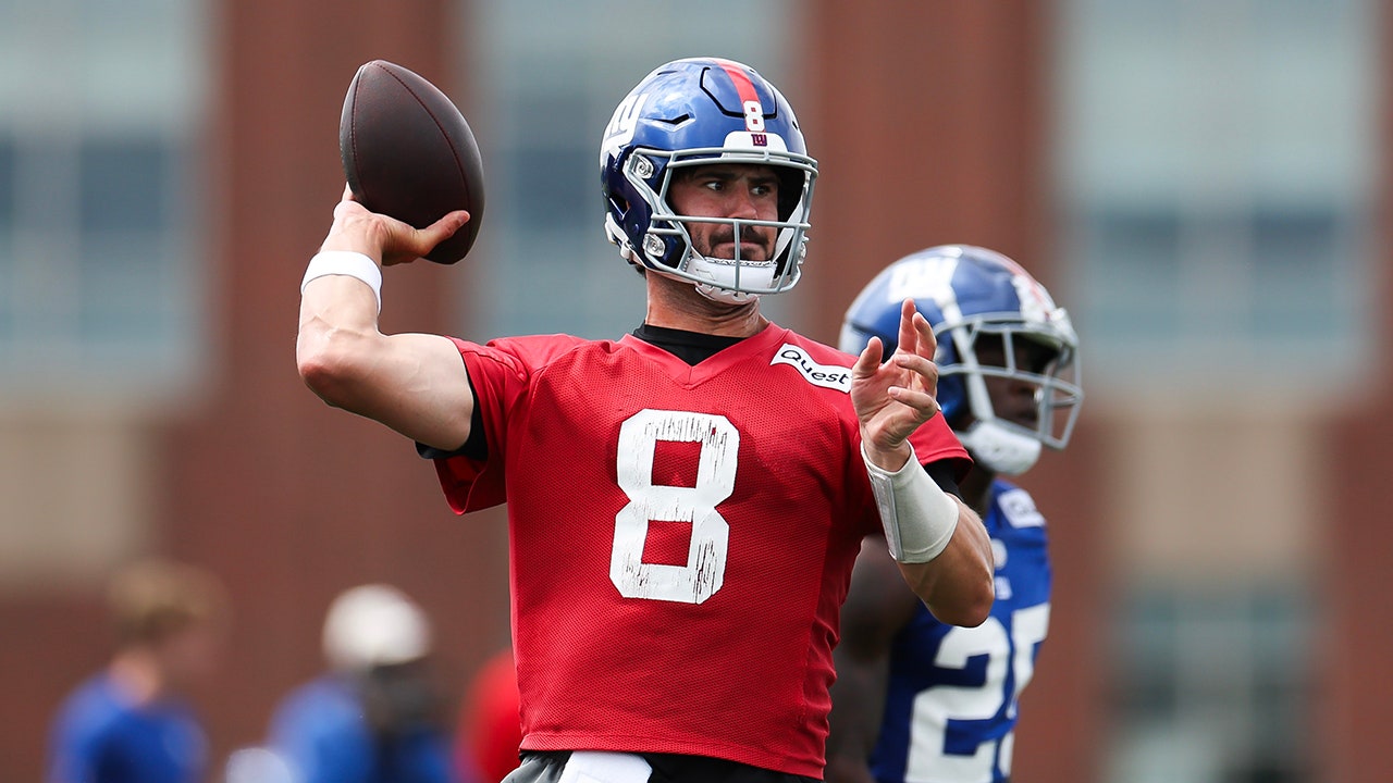 Daniel Jones gets scrappy as Giants, Lions get into multiple altercations during joint practice