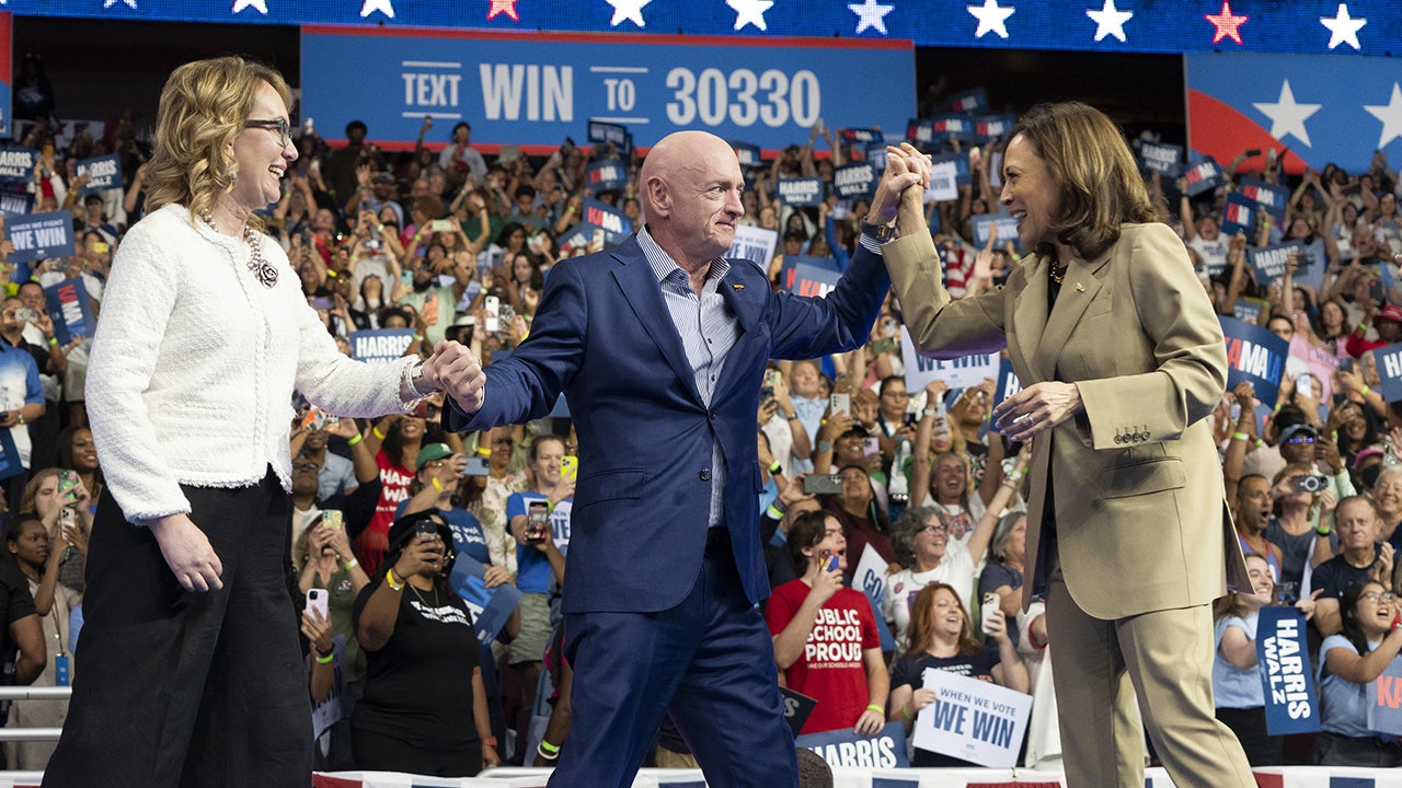 Senator Mark Kelly responds to a question about his possible participation in Harris’ cabinet