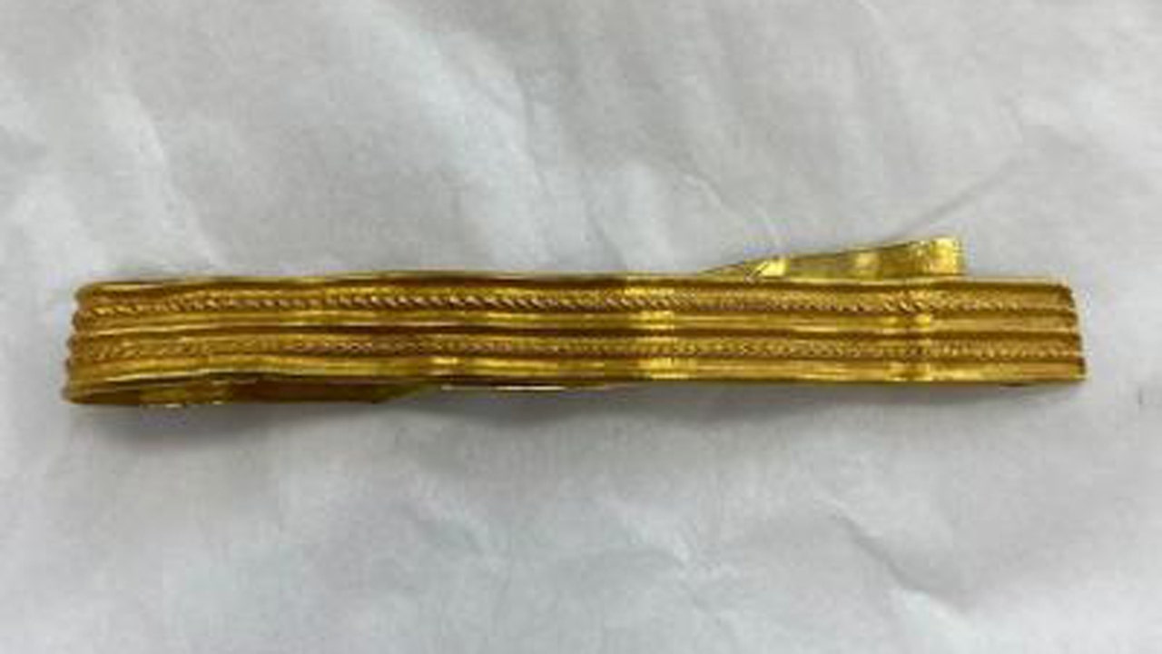 12-year-old finds gold bracelet while walking dog, turns out to date back to the first century AD