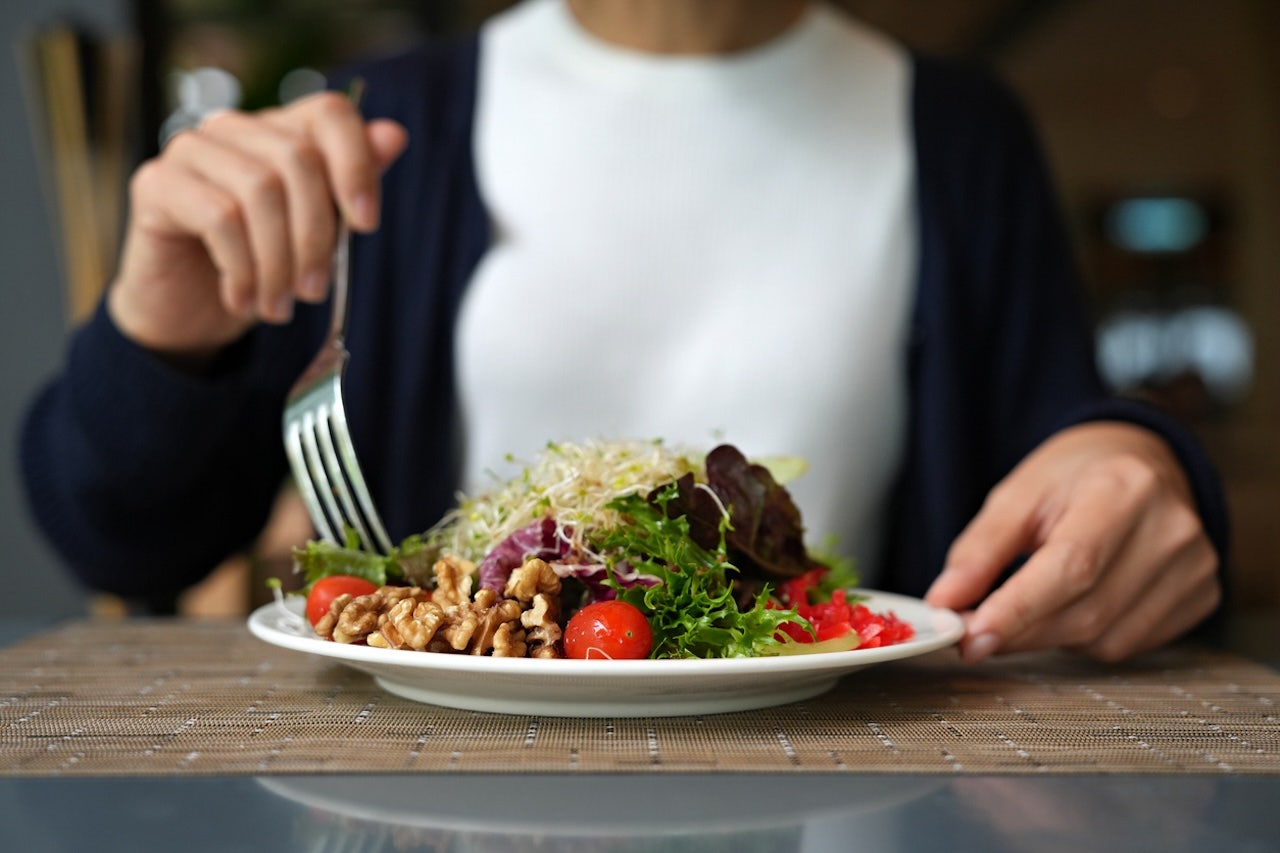 6 healthy eating concepts, evaluated by nutrition experts: Fact or fiction?