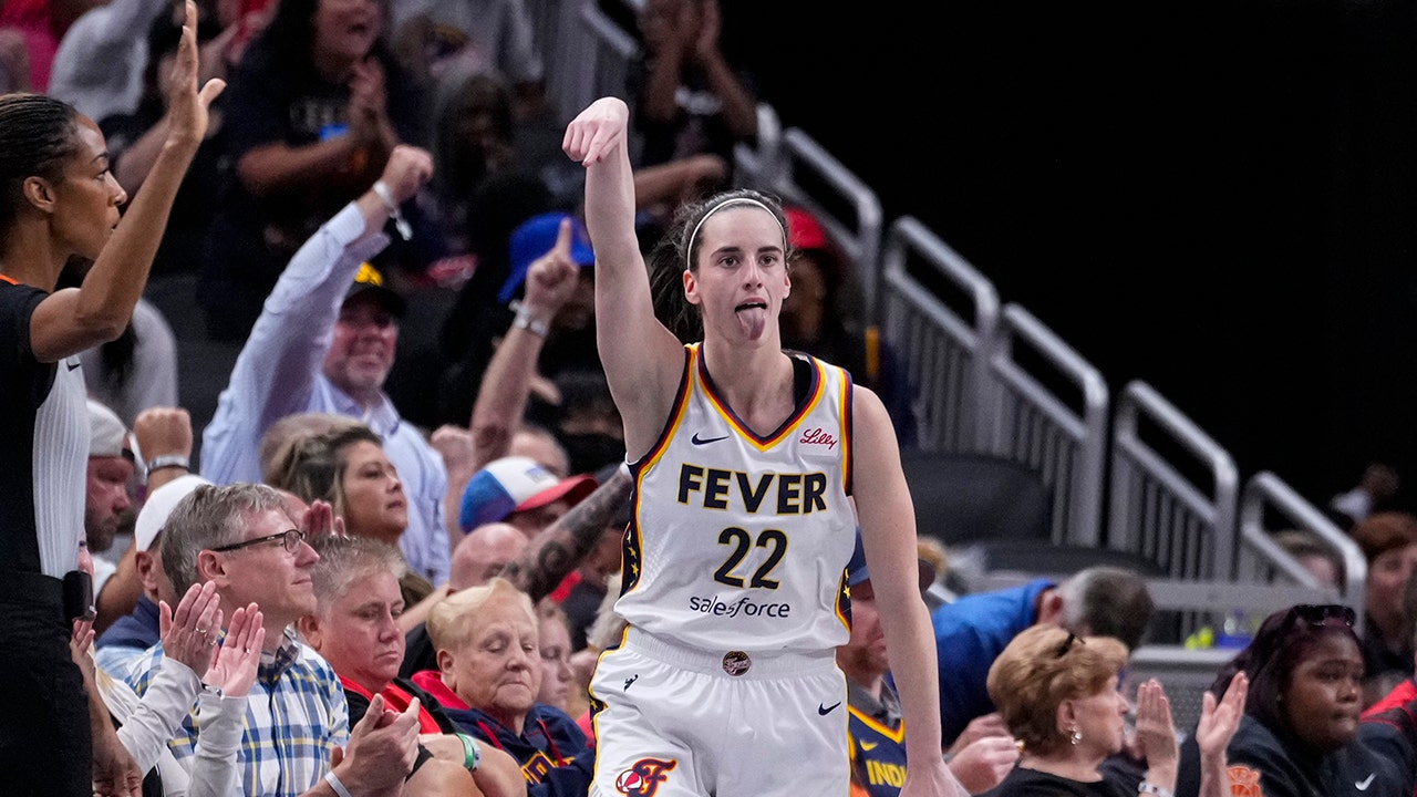 Caitlin Clark sets the Fever record for most 3-pointers made in a season during Indiana’s loss to the Lynx