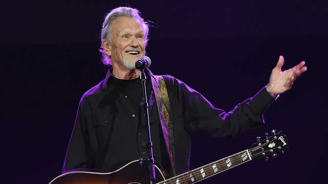 Kris Kristofferson died on Saturday, Sept. 28. (Rick Diamond/Getty Images)