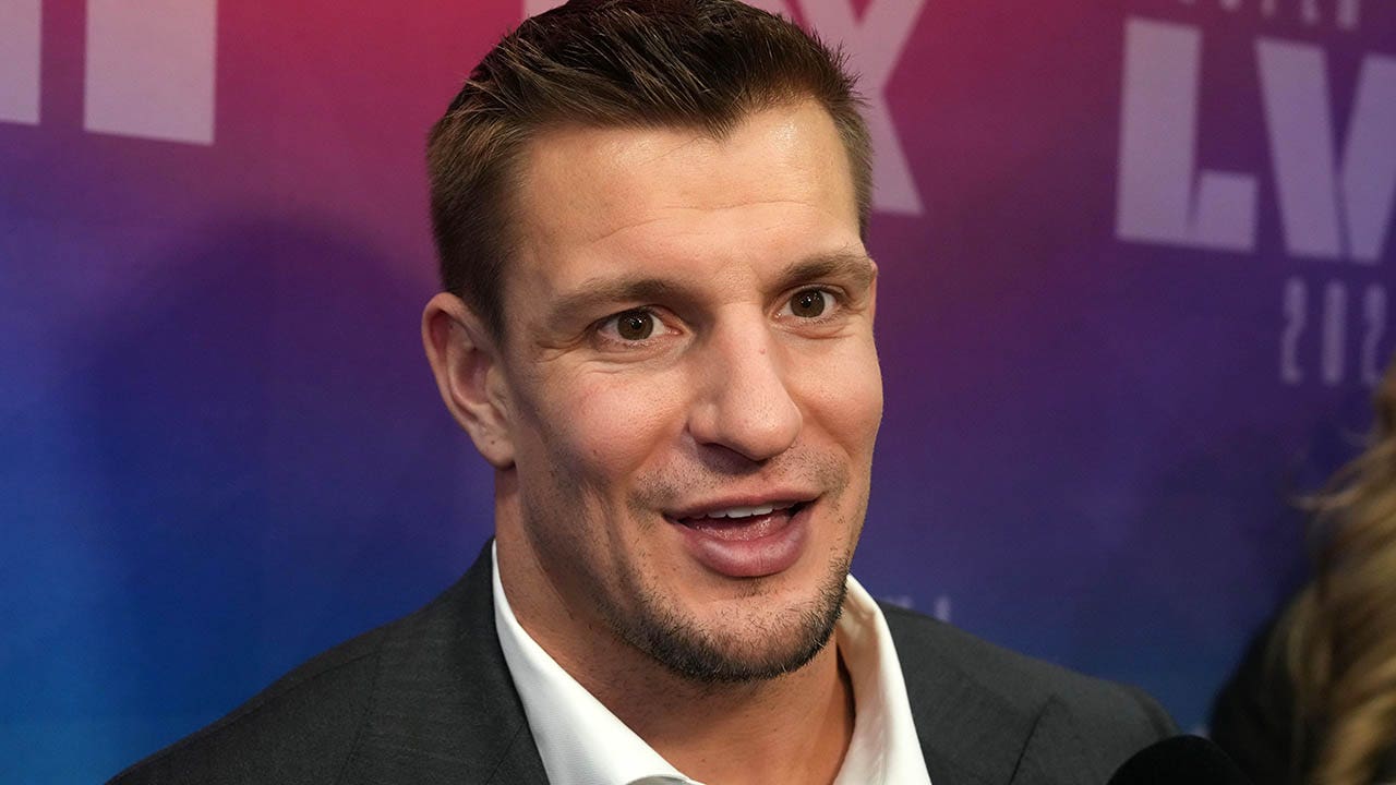 Rob Gronkowski recalls filming Tostitos commercial with best bud Julian Edelman: ‘I’m giggling at him’