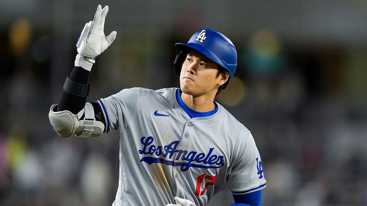 Dodgers Announce Shohei Ohtani Underwent Surgery To Repair Torn Labrum ...