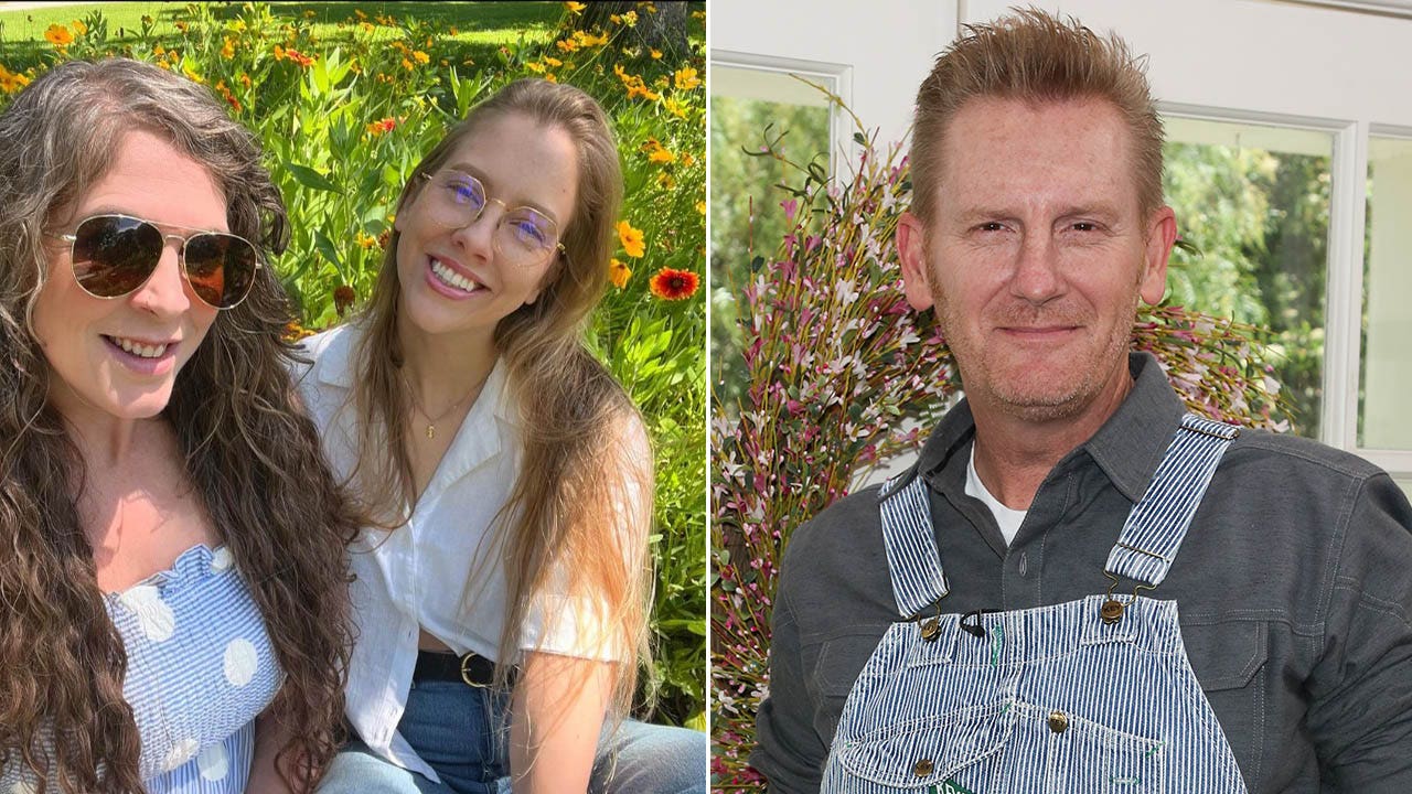 Rory Feek tried to visit daughters amid family rift but they refused to speak to him: ‘We’re at an impasse’