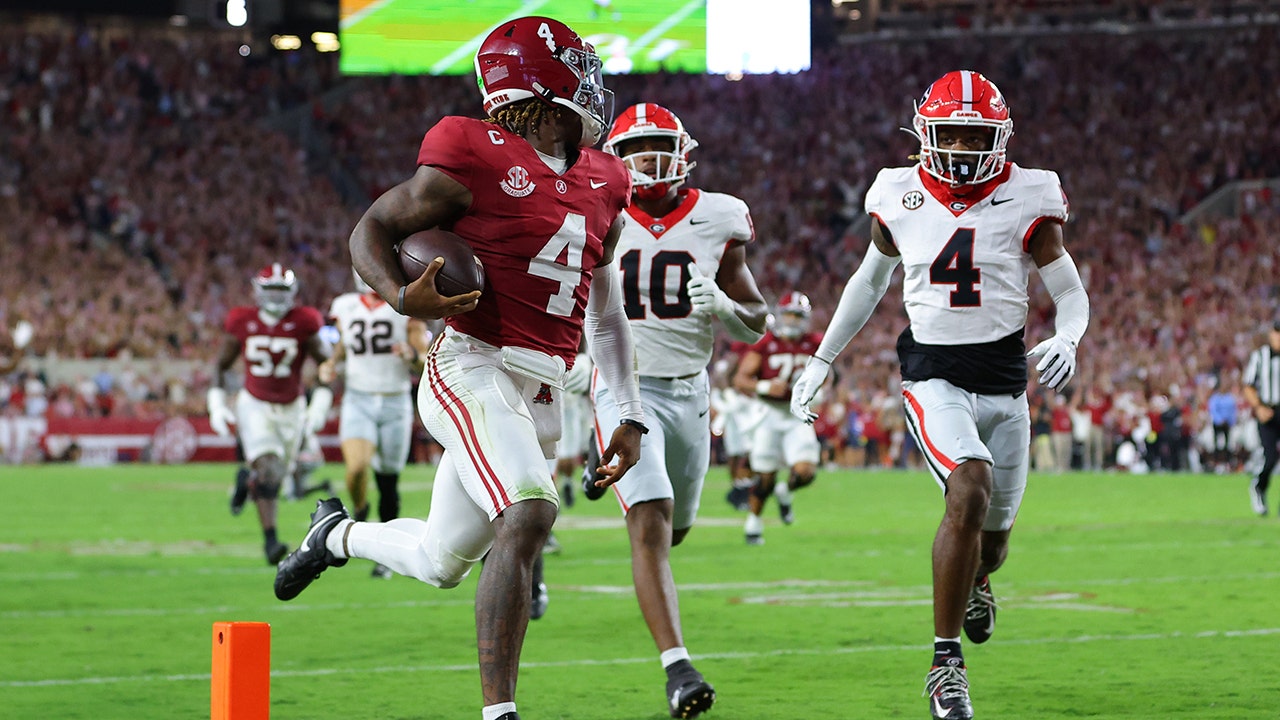 No. 4 Alabama is fighting for victory after blowing its own 28-point lead to No. 2 Georgia in the instant classic