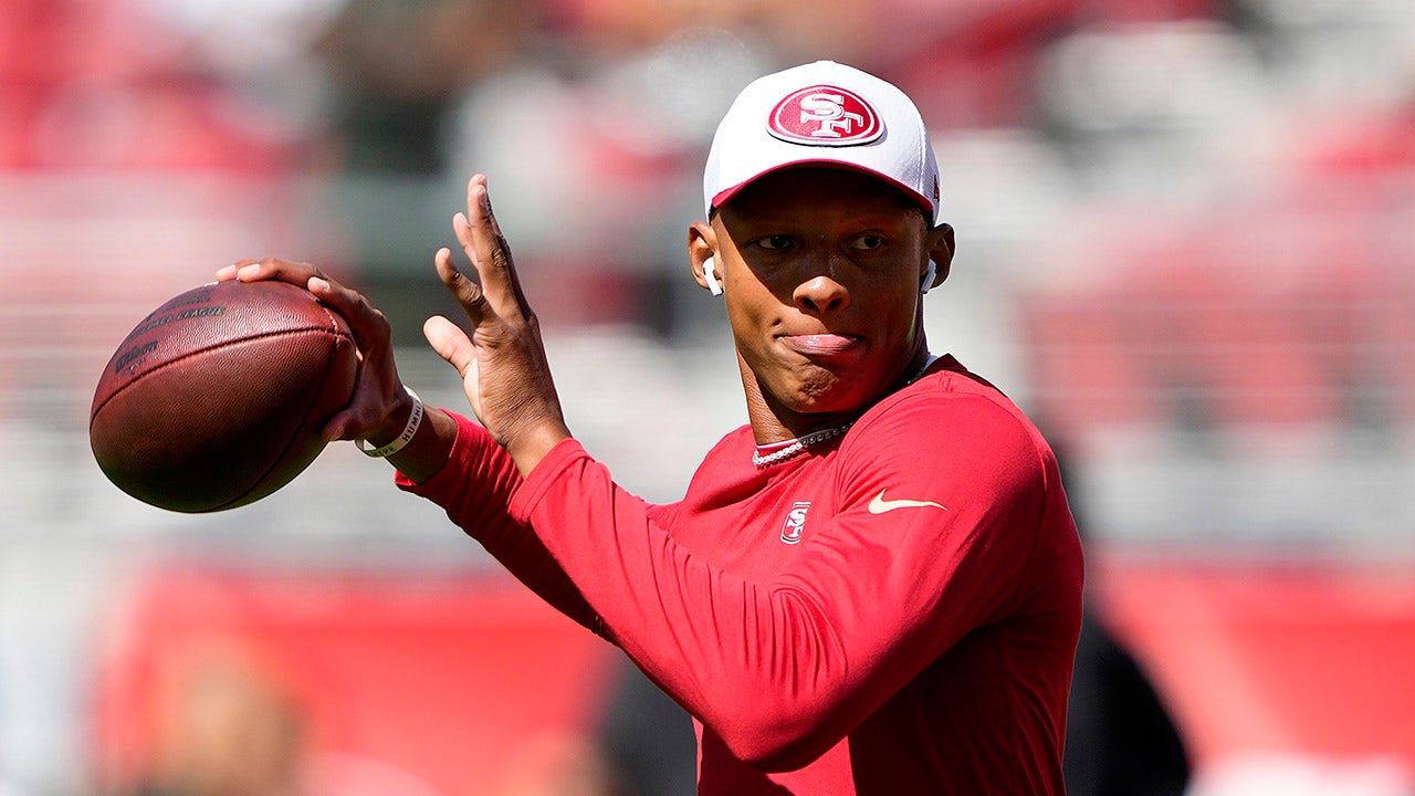 49ers’ Josh Dobbs discusses faith getting him through up-and-down career, life as backup quarterback