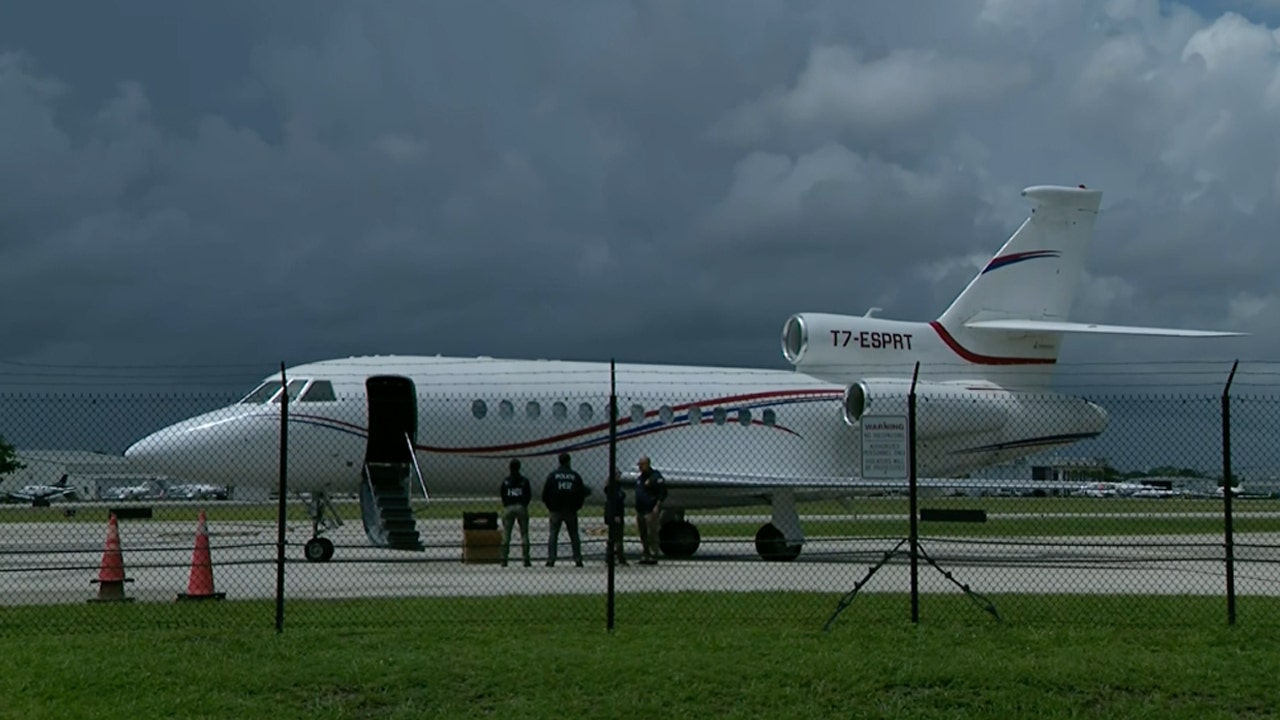 USA seizes plane of Venezuelan President Maduro in the Dominican Republic