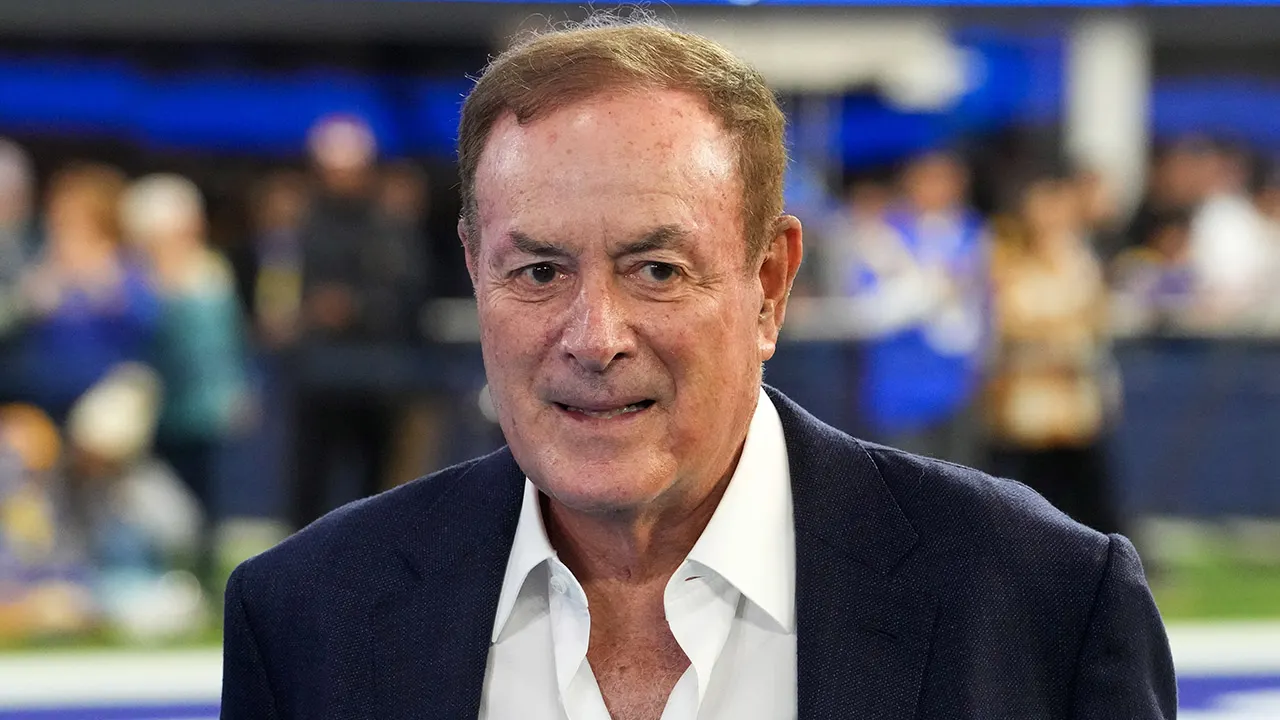 Al Michaels defends approach to game statement in the face of online criticism: ‘I’m not yelling the game at you’