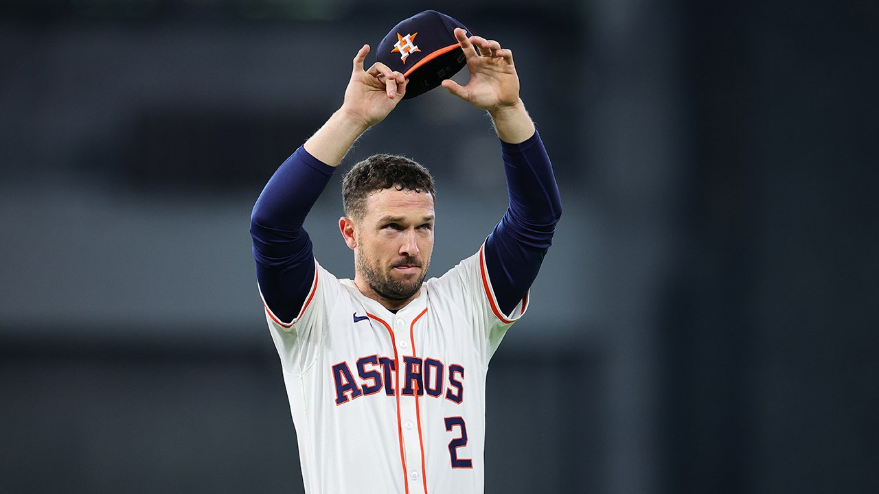 Astros star posts cryptic 3-word comment after possible final game against Houston