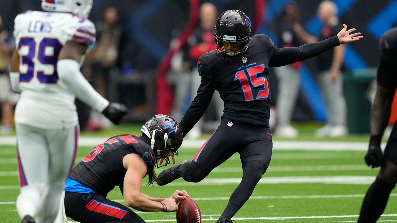 Texans’ Ka’imi Fairbairn hits the game-winning field goal from 59 yards to beat Bills