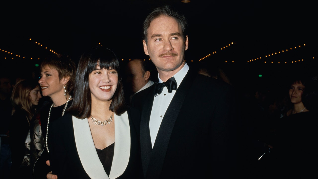 Kevin Kline says 35-year romance with Phoebe Cates works because it’s not a ‘Hollywood marriage’