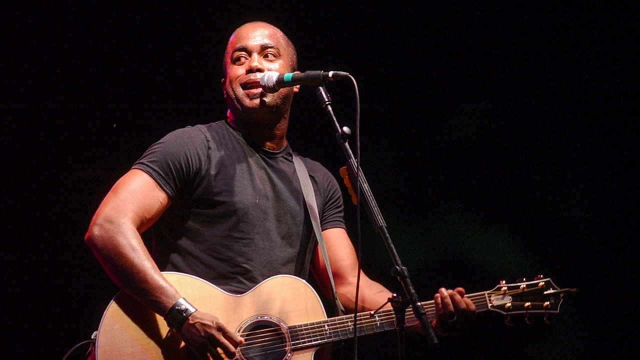 Country star Darius Rucker donates to ETSU’s NIL fund after ‘awkward’ appearance at football game