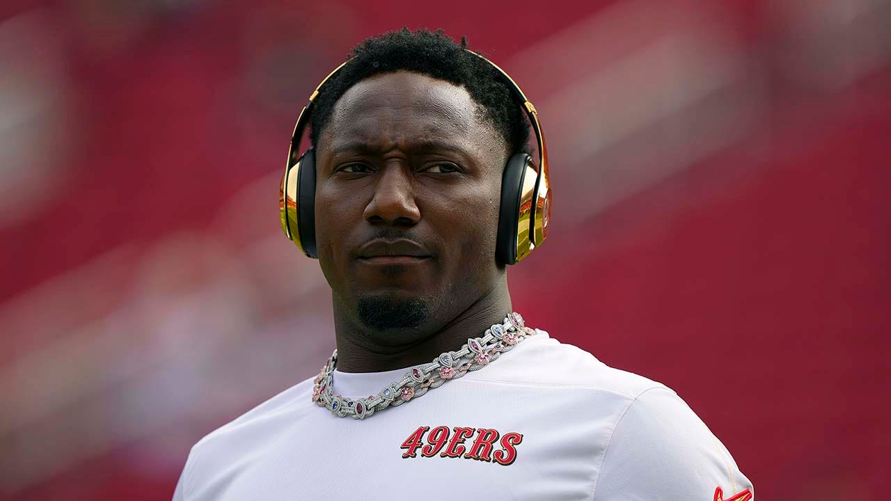 49ers' Deebo Samuel responds to Terrell Owens criticism: 'Cut it fam'