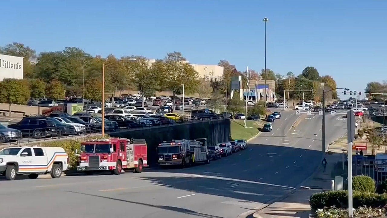 Arkansas police investigating Black Friday shooting at mall in Little ...