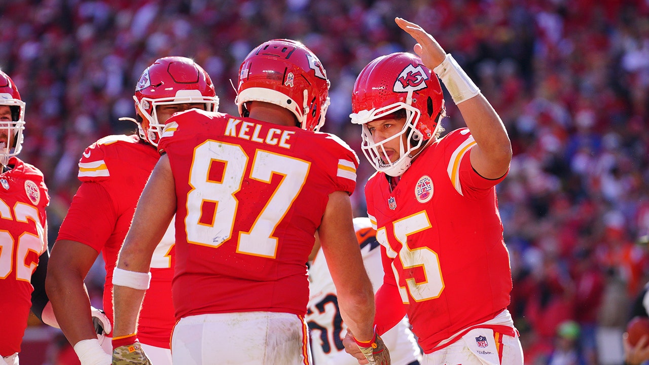 Chiefs block Broncos’ game-winning field goal attempt to save undefeated season in miraculous fashion