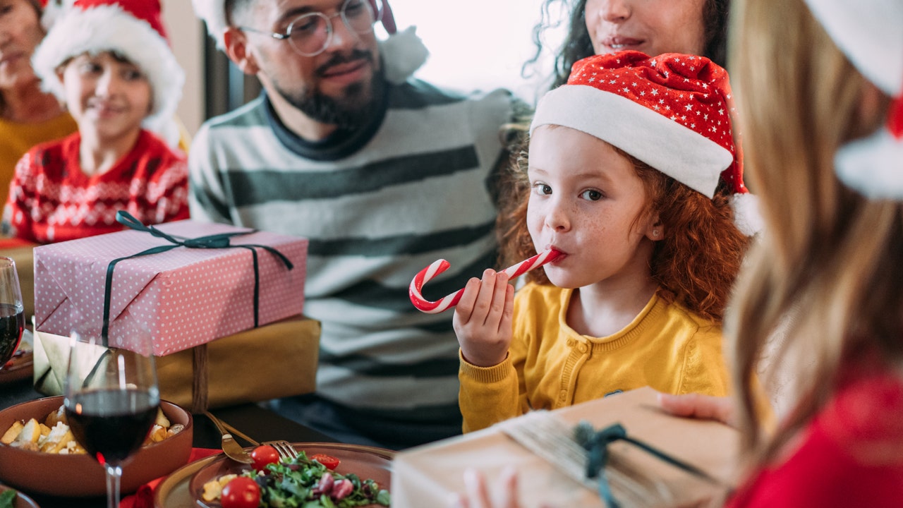 Here's how to properly eat a candy cane, survey says