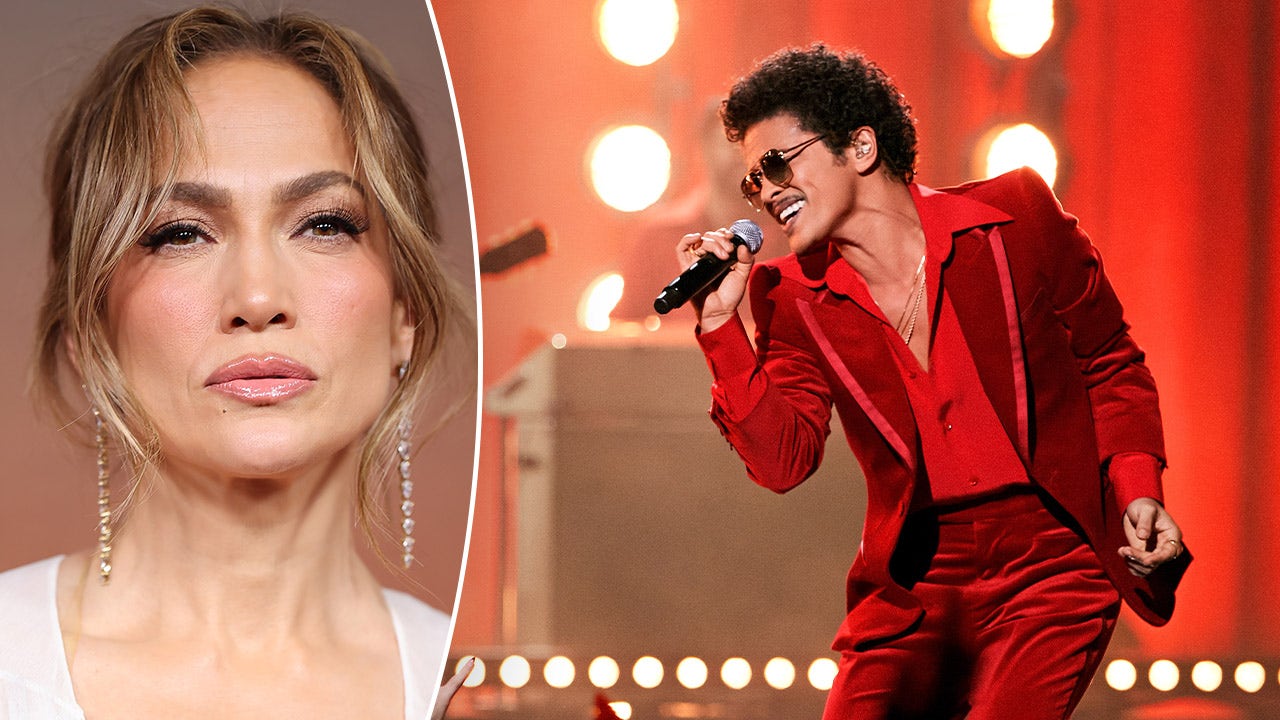 Jennifer Lopez refused to pay Bruno Mars’ ‘ridiculous’  million efficiency price, marriage ceremony planner says