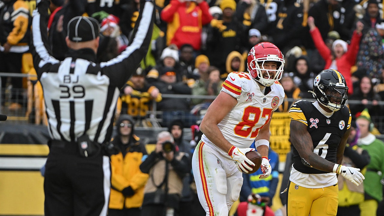 Chiefs great Tony Gonzalez vows to pay Travis Kelce’s fine after record-breaking touchdown