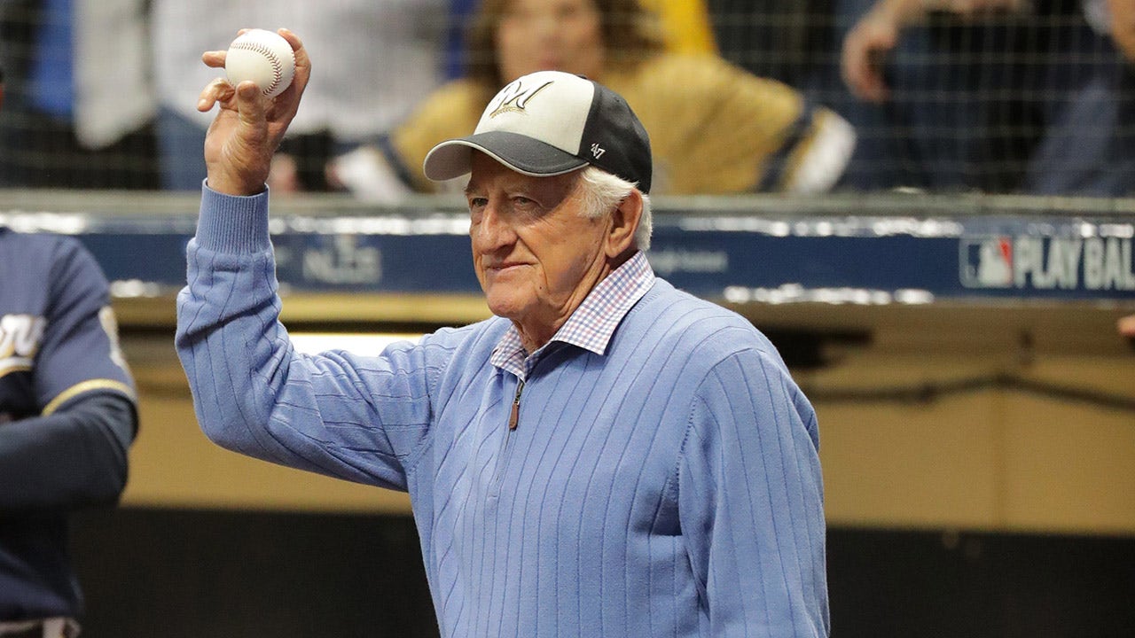 Brewers’ Christian Yelich reflects on friendship with legendary announcer Bob Uecker