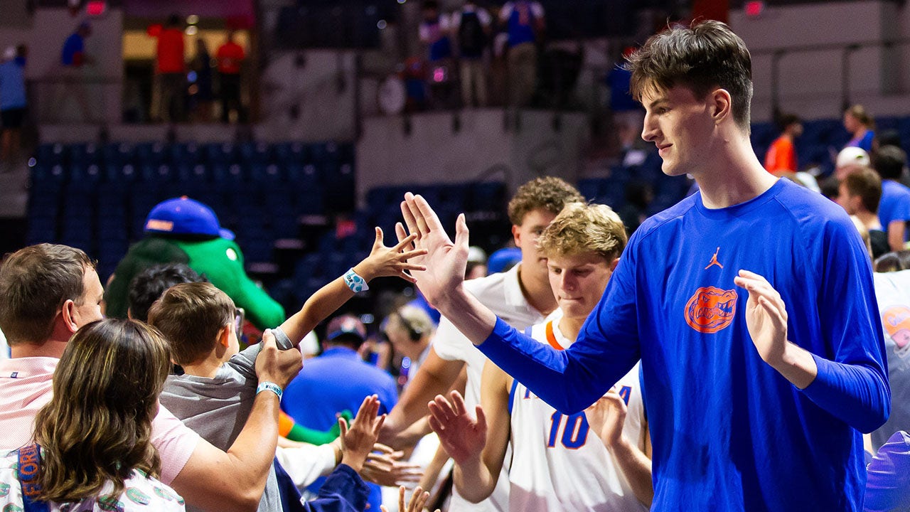 Florida’s 7-foot-9 center meets Shaq in epic video: ‘Pick on someone your own size’