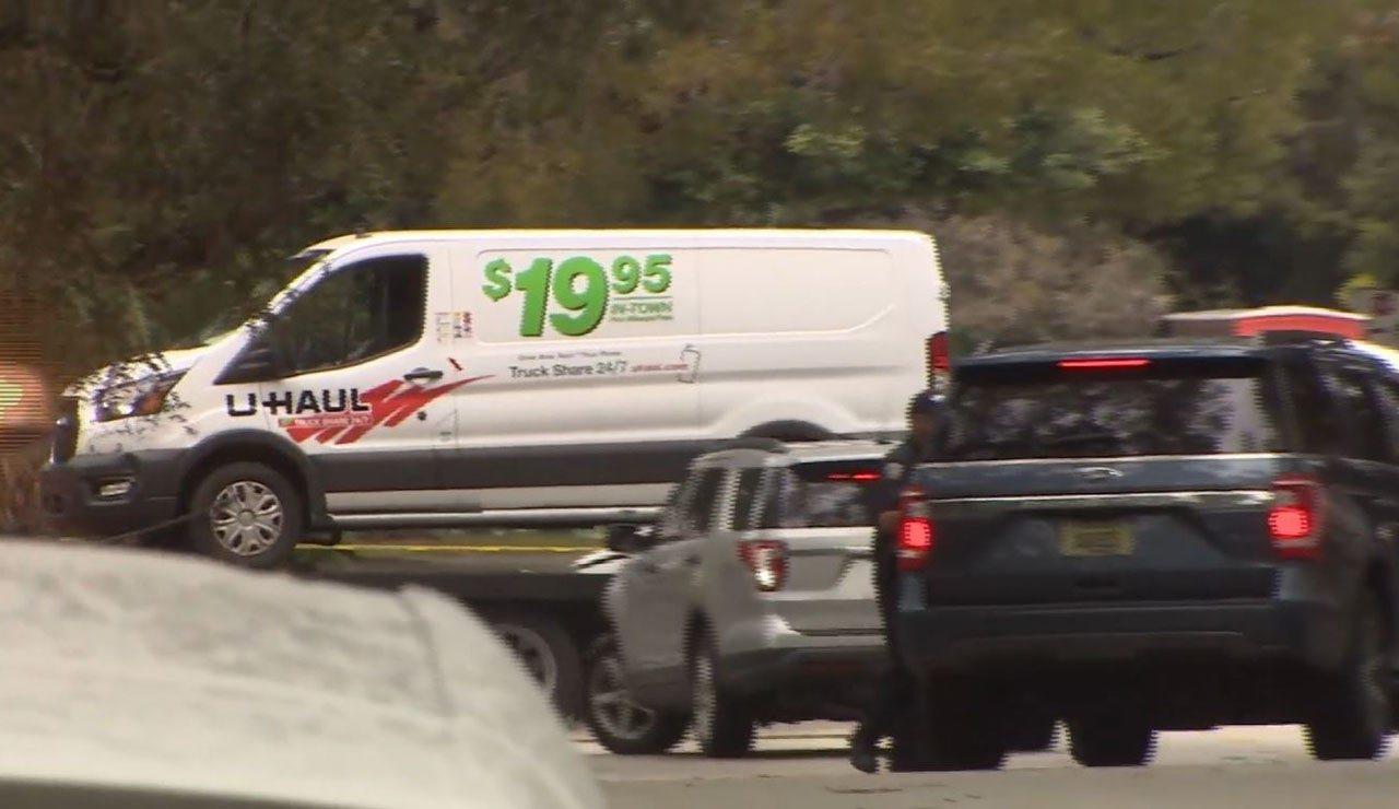 Florida abduction report leads to discovery of U-Haul van filled with mostly Chinese migrants