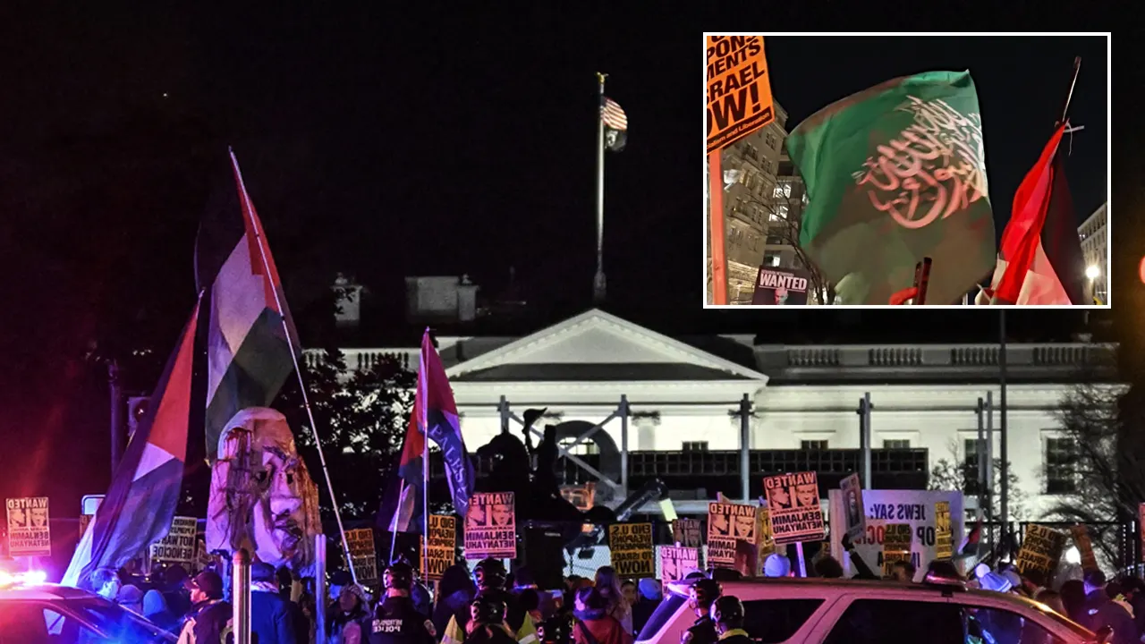 Trump-Netanyahu meeting: Radical protesters wave apparent Hamas flag outside White House