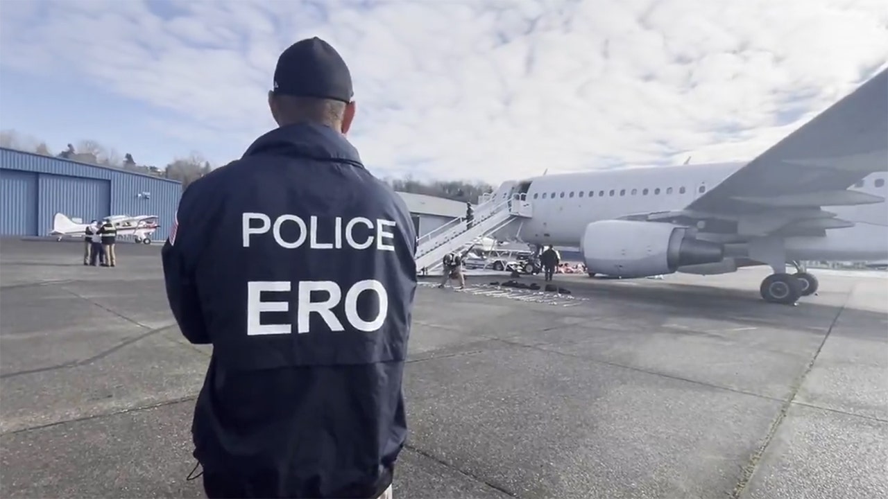 Video shows ICE preparing illegal immigrants to be flown out of Seattle airport