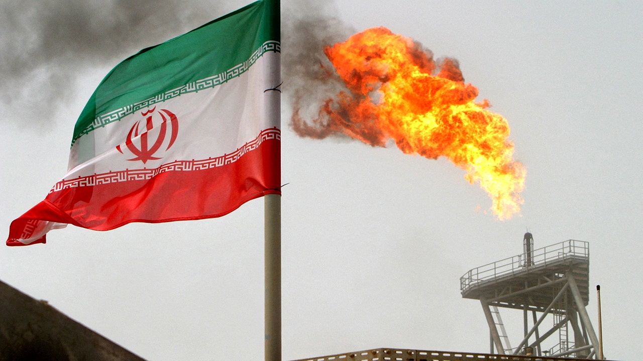 State, Treasury Departments reimposes ‘maximum pressure’ sanctions on Iran’s oil trade