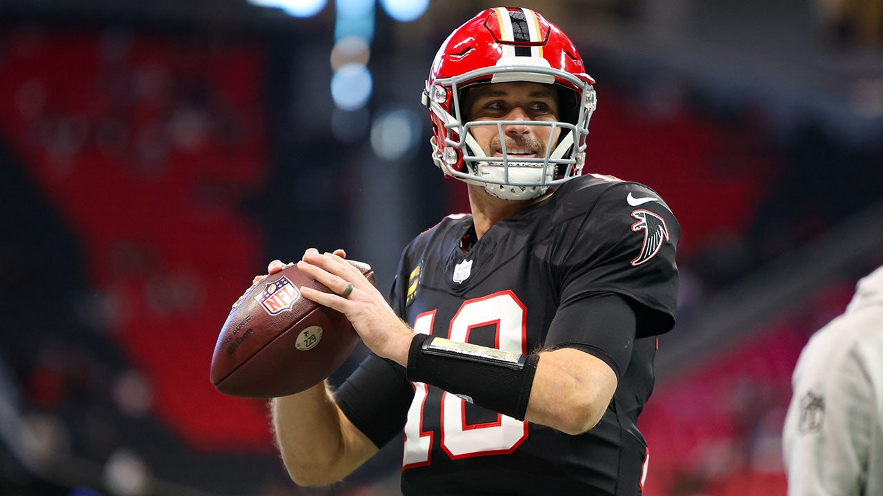 Falcons' Kirk Cousins visits President Trump at White House