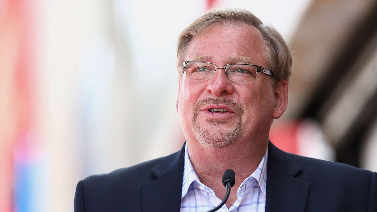 Outrage Erupts Over Rick Warren’s Controversial Tweet on Jesus: “Find Him in the Middle”