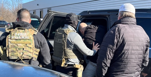 'Sanctuary city' raid rounds up over 200 migrant criminals: ICE