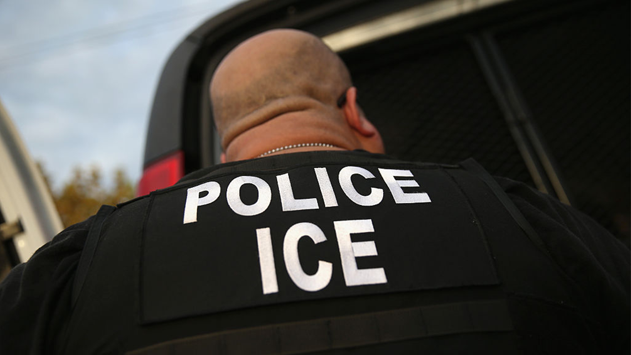 U.S. Immigration and Customs Enforcement (ICE), agents detain an immigrant on October 14, 2015 in Los Angeles, California. (Getty Images)