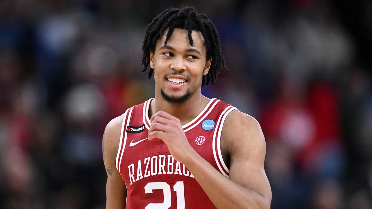 March Madness: No. 2-seeded St. John’s upset by No. 10 Arkansas