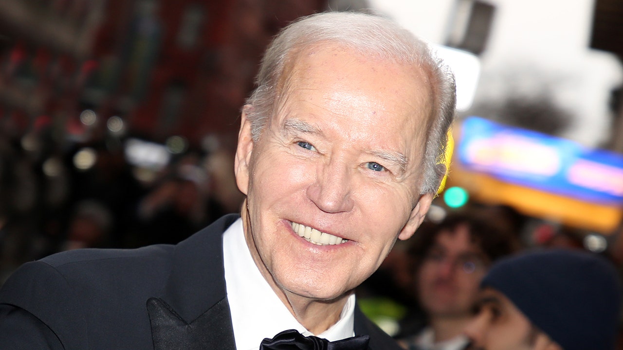 Biden lands coveted ‘Othello’ Broadway ticket in first major outing since leaving office