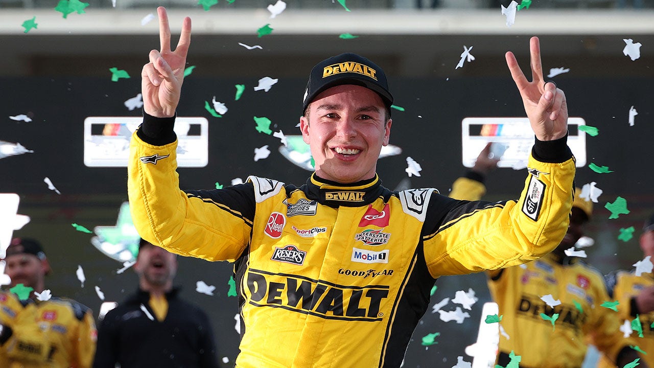 Christopher Bell holds off Daytona 500 winner William Byron at Circuit of the Americas for second straight win