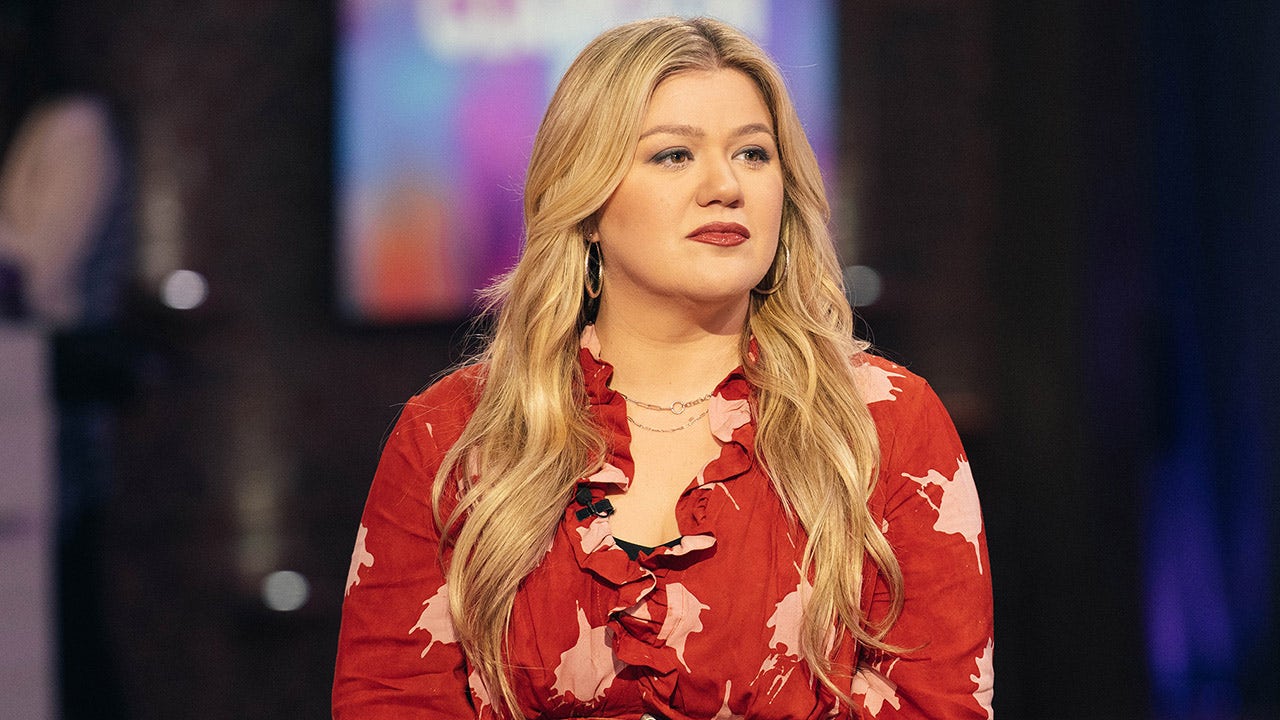 Kelly Clarkson confesses she’s ‘lost’ a lot as she returns to talk show after mysterious absence