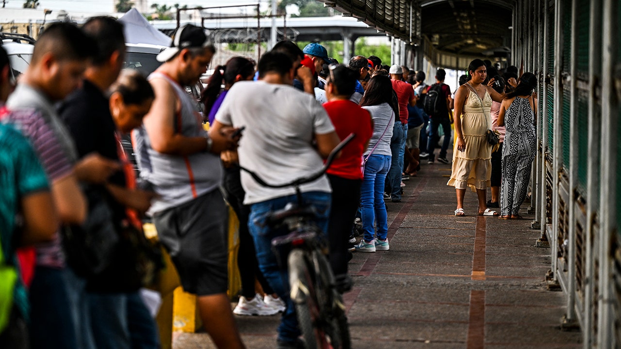 Record 15.8% of U.S. Population Now Foreign-Born Under Biden Administration