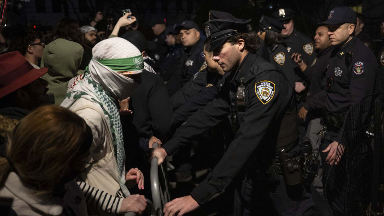 Supporters of detained Columbia student arrested after clash with NYPD as Trump admin seeks his deportation