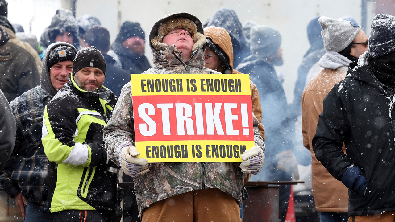 New York prison guards fired for not complying with deal to end strike