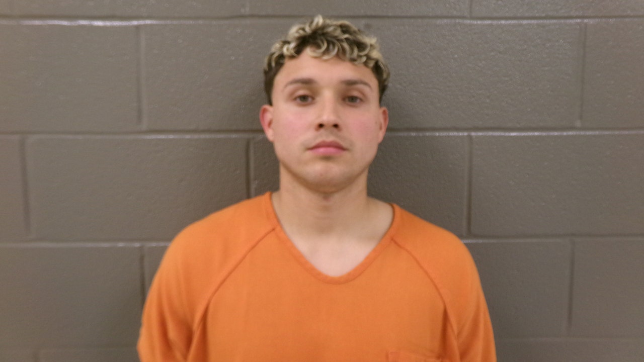 Venezuelan man arrested after posing as teen to enroll in Ohio high school Venezuelan man arrested after posing as teen to enroll in Ohio high school