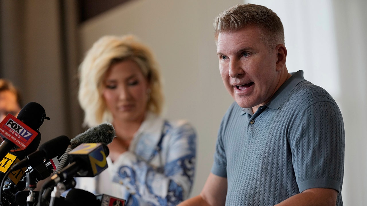 Todd and Julie Chrisley’s children accuse family members of betrayal, ‘lose our last name’