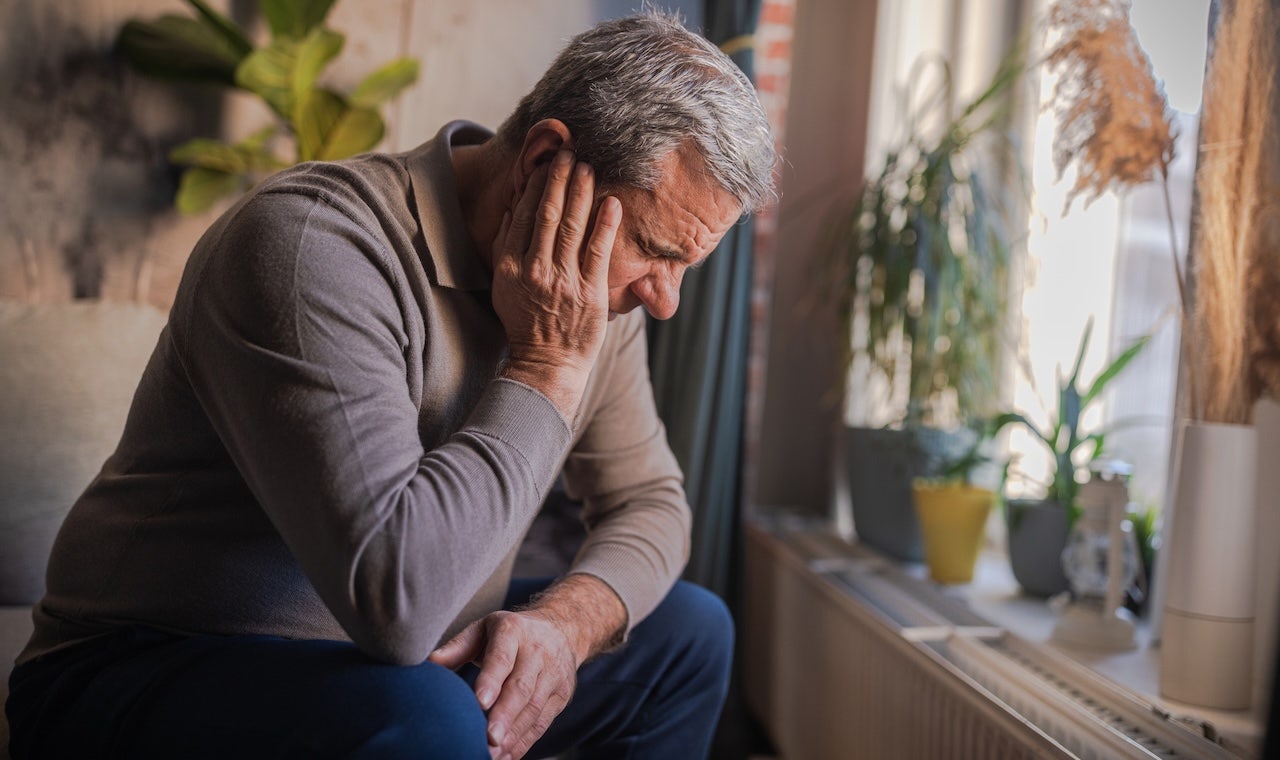 Common aging symptom could worsen loneliness in seniors